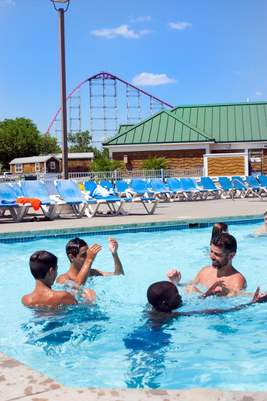 Worlds Of Fun Village Kansas City Eksteriør billede