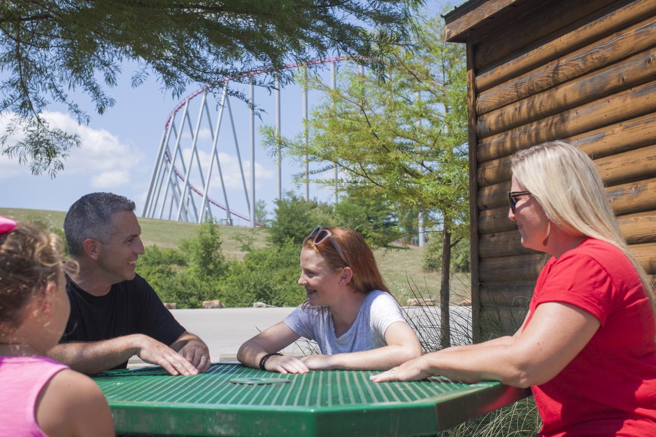 Worlds Of Fun Village Kansas City Eksteriør billede